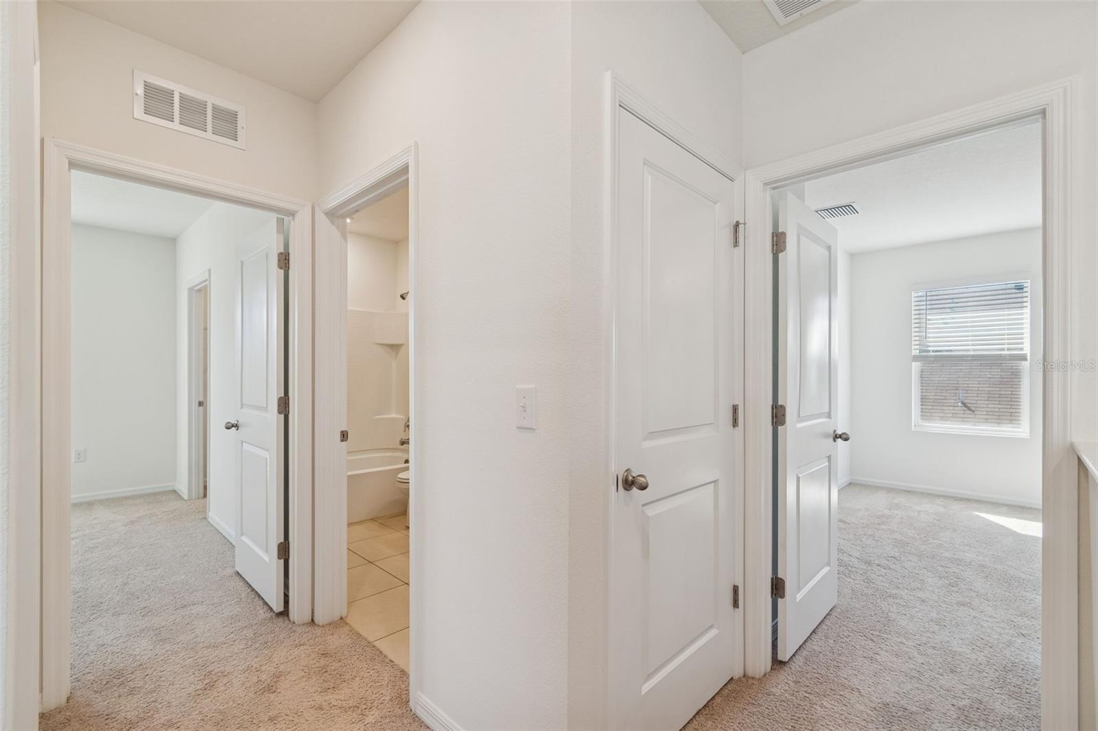 Image 38 of 86 For 3072 Suncoast Plains Drive