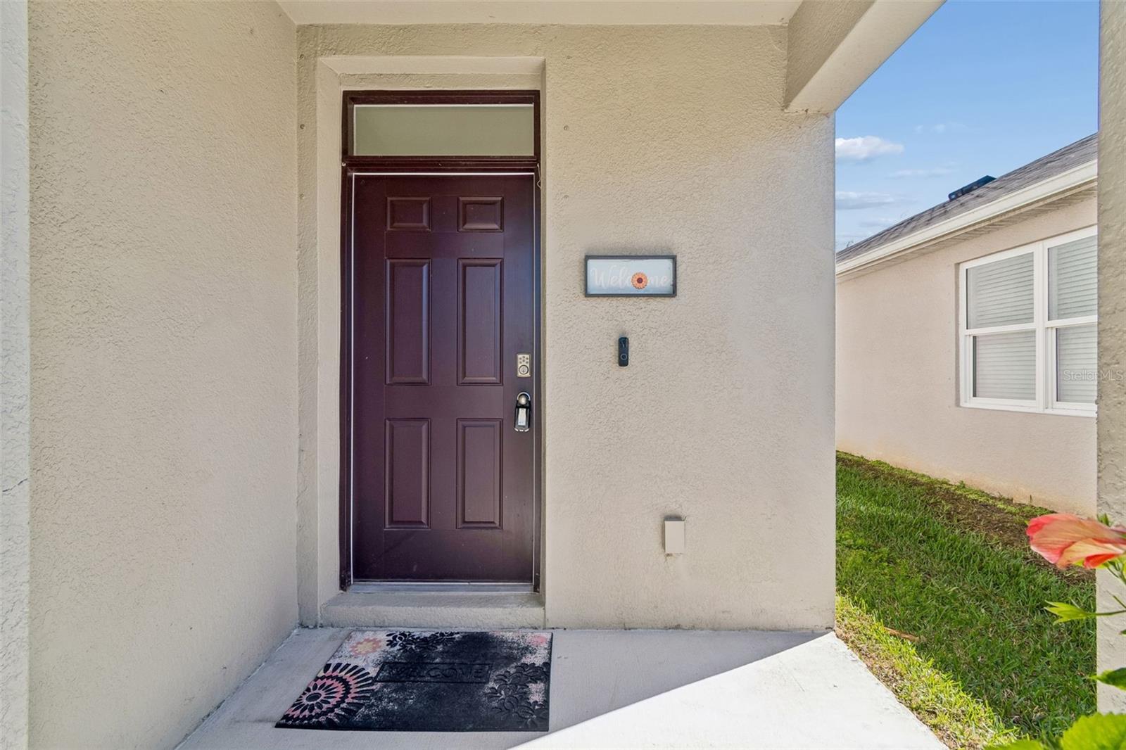 Image 6 of 86 For 3072 Suncoast Plains Drive