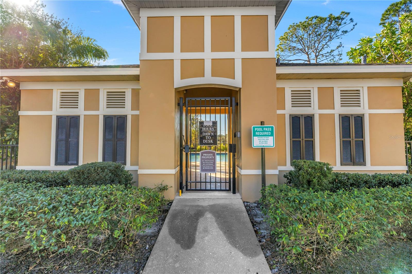 Image 36 of 60 For 8517 Edgewater Place Boulevard