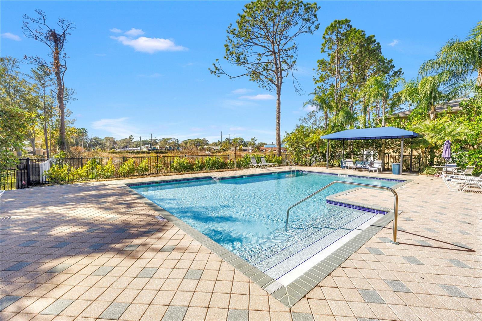 Image 39 of 60 For 8517 Edgewater Place Boulevard