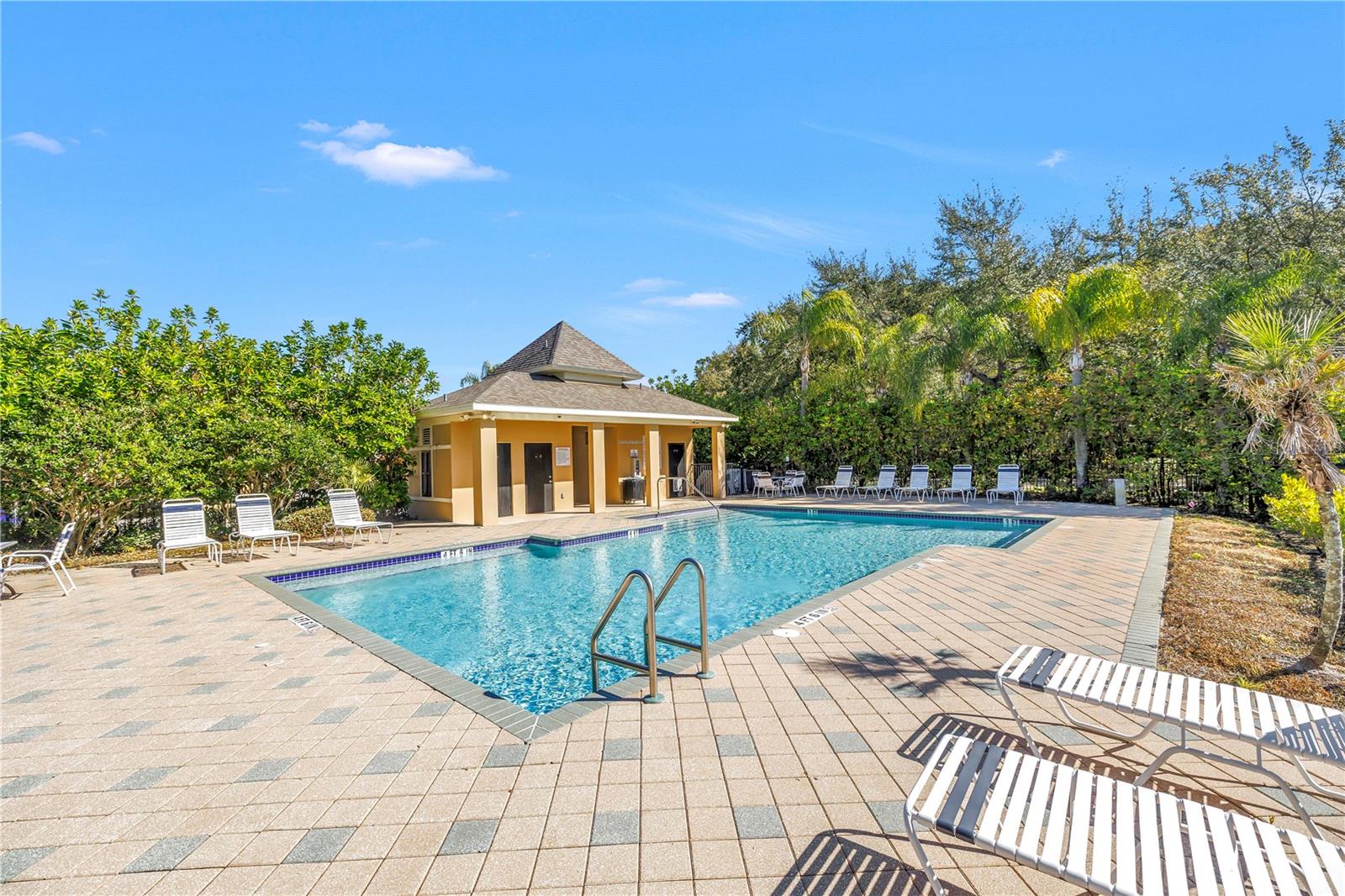 Image 40 of 60 For 8517 Edgewater Place Boulevard