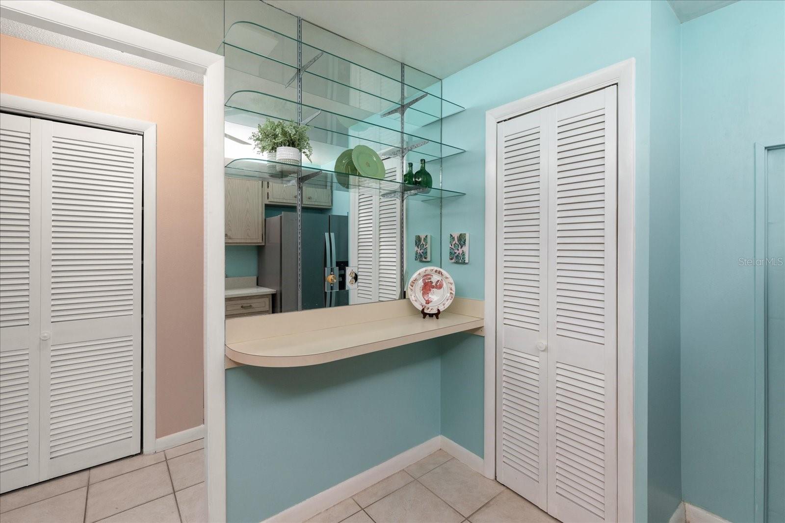 Image 11 of 33 For 100 Bluff View Drive 209b