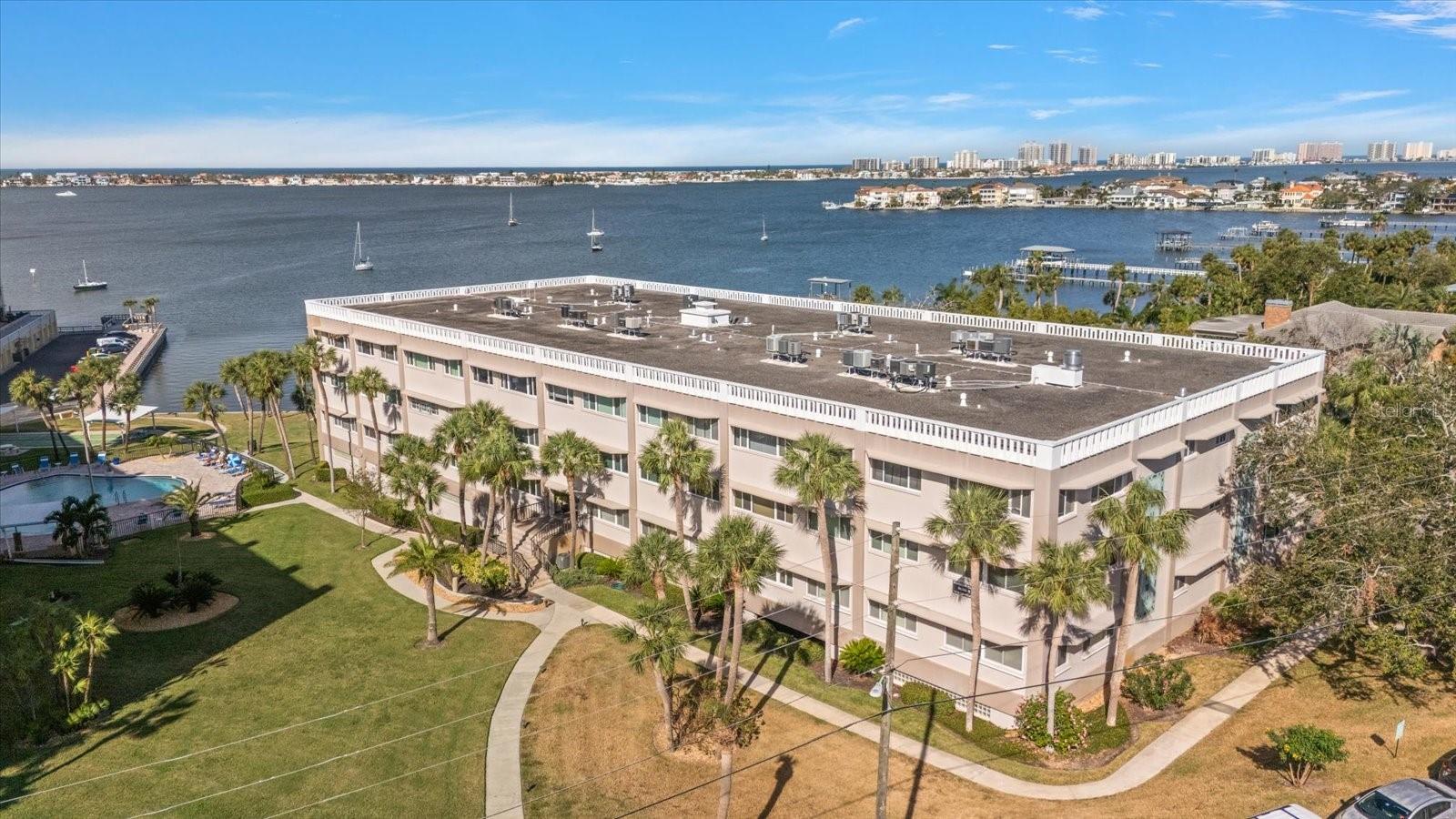 Image 2 of 33 For 100 Bluff View Drive 209b