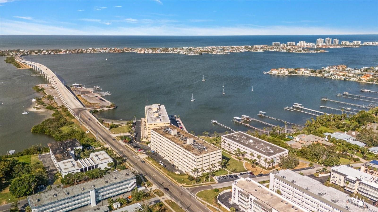 Image 3 of 33 For 100 Bluff View Drive 209b