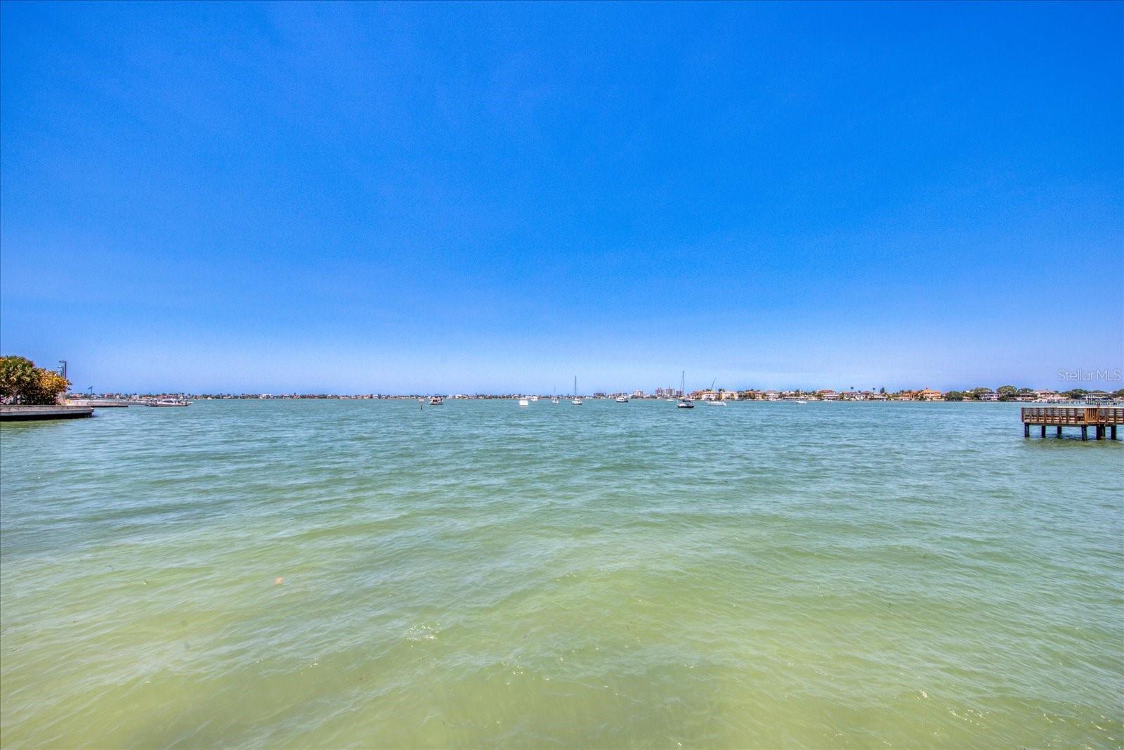 Image 31 of 33 For 100 Bluff View Drive 209b