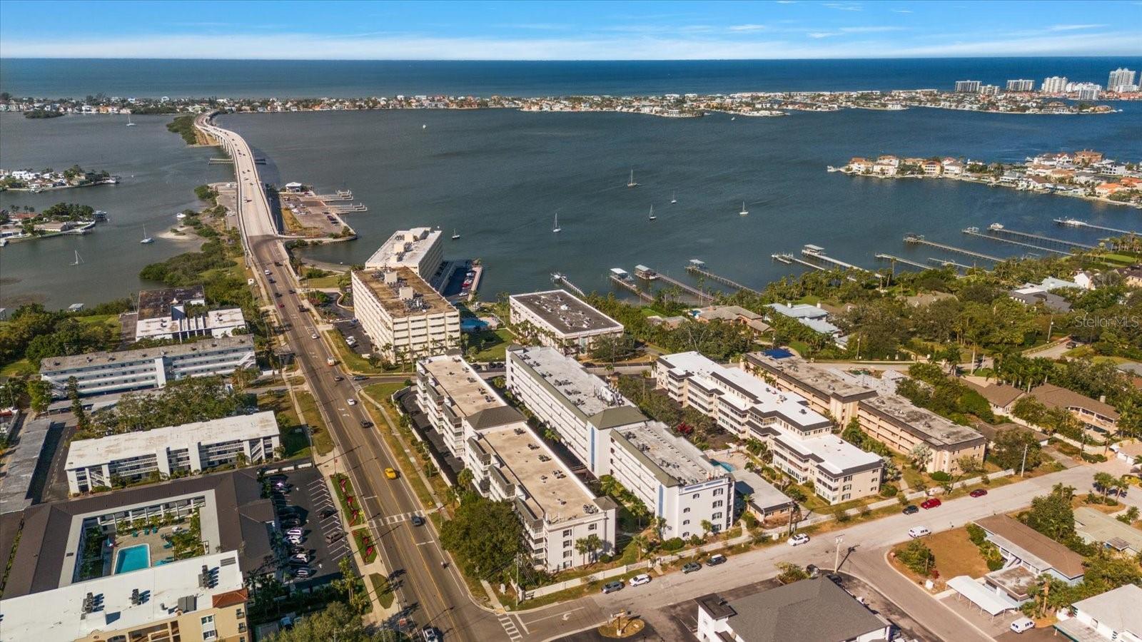 Image 5 of 33 For 100 Bluff View Drive 209b