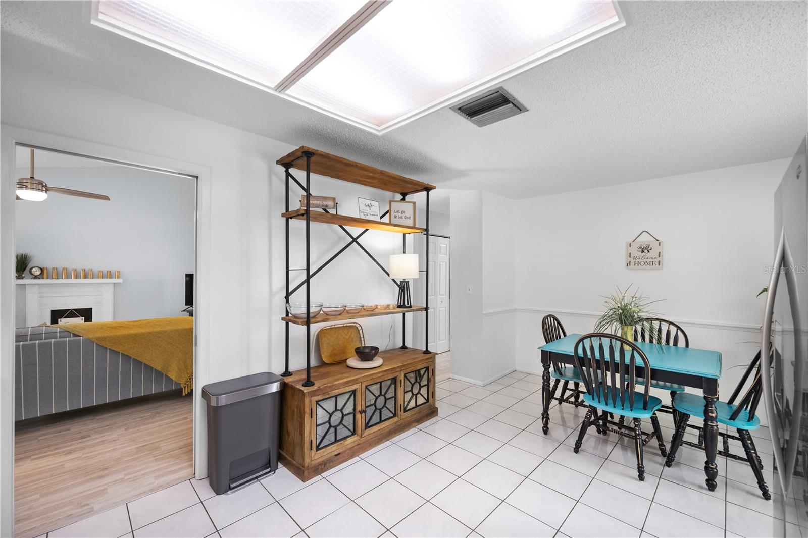 Image 12 of 29 For 1554 Glen Court A