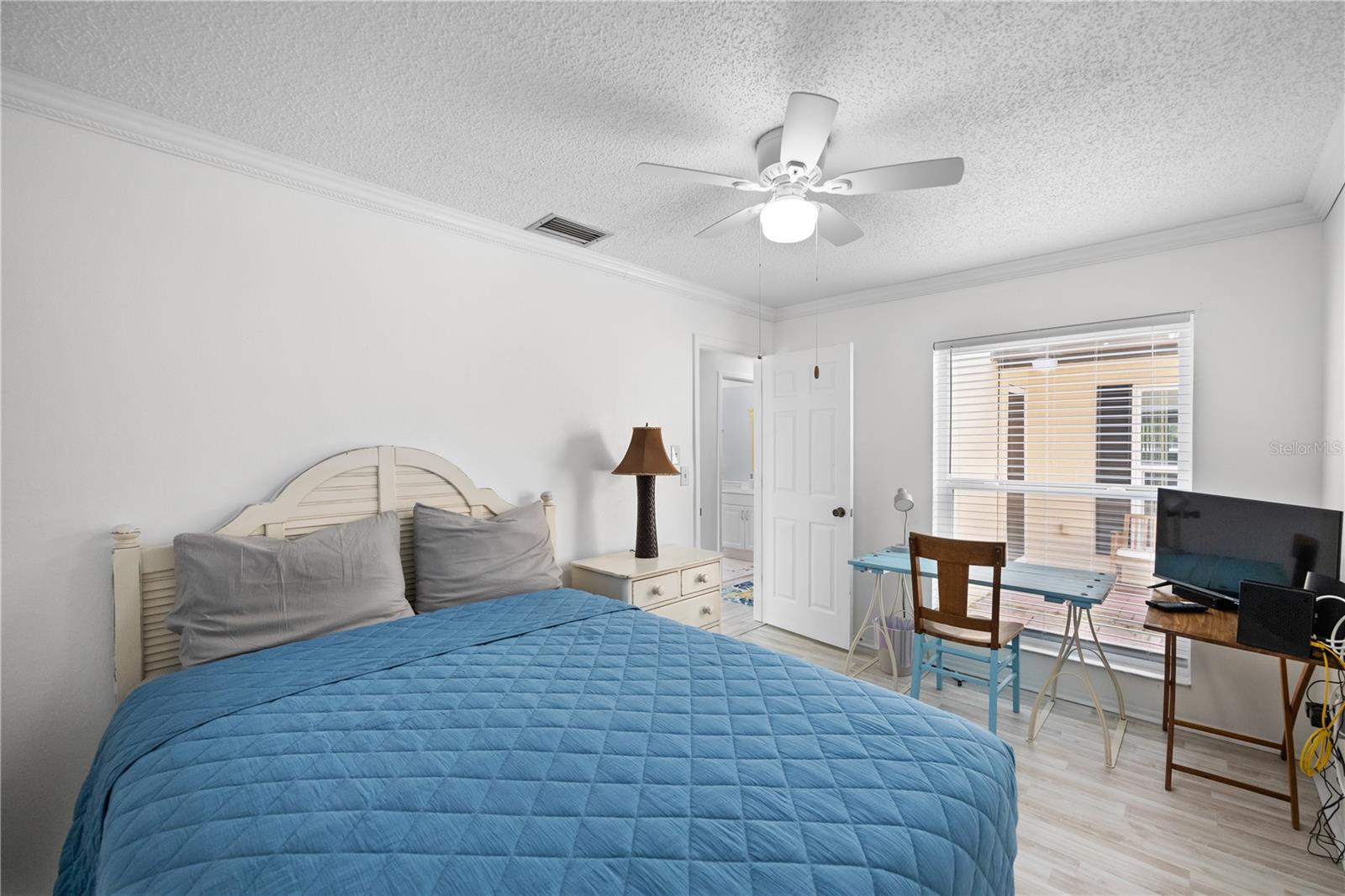 Image 14 of 29 For 1554 Glen Court A