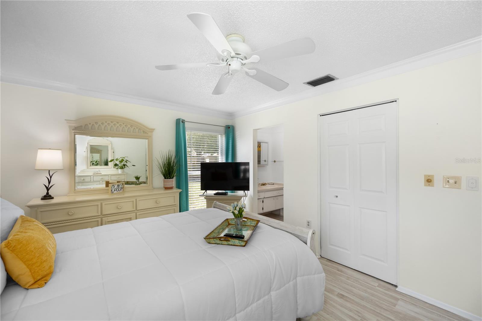 Image 17 of 29 For 1554 Glen Court A