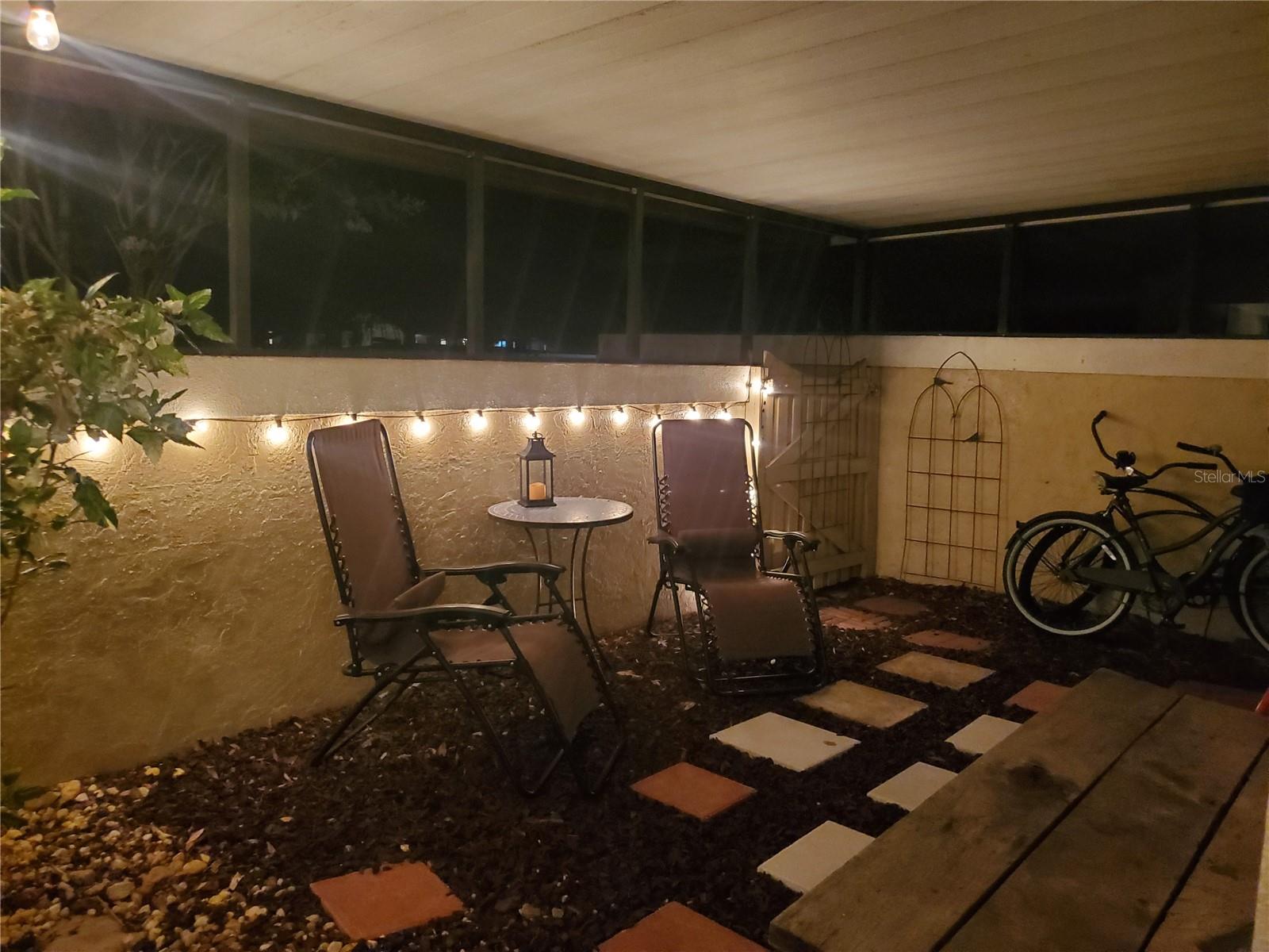 Image 22 of 29 For 1554 Glen Court A