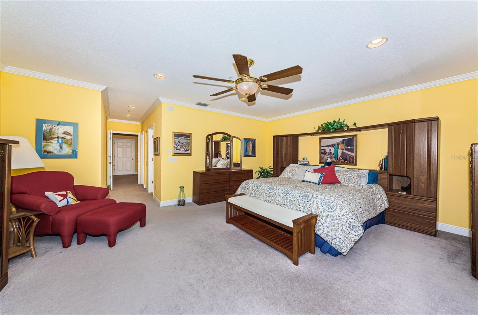 Image 19 of 73 For 11595 Gulf Boulevard 108