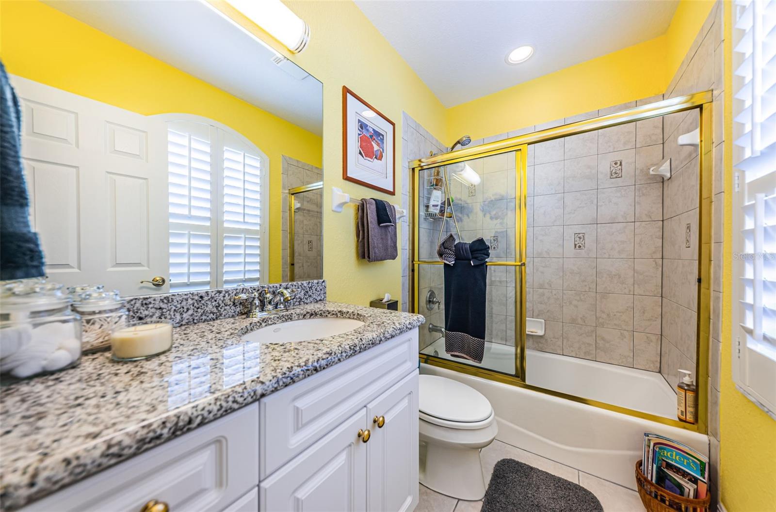 Image 26 of 73 For 11595 Gulf Boulevard 108