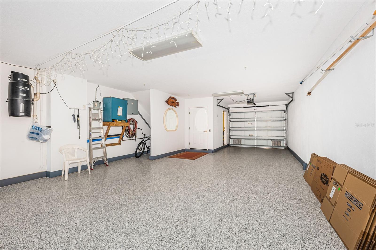 Image 36 of 73 For 11595 Gulf Boulevard 108