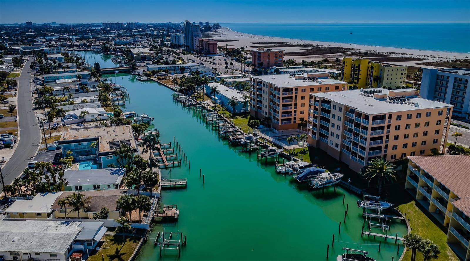 Image 60 of 73 For 11595 Gulf Boulevard 108