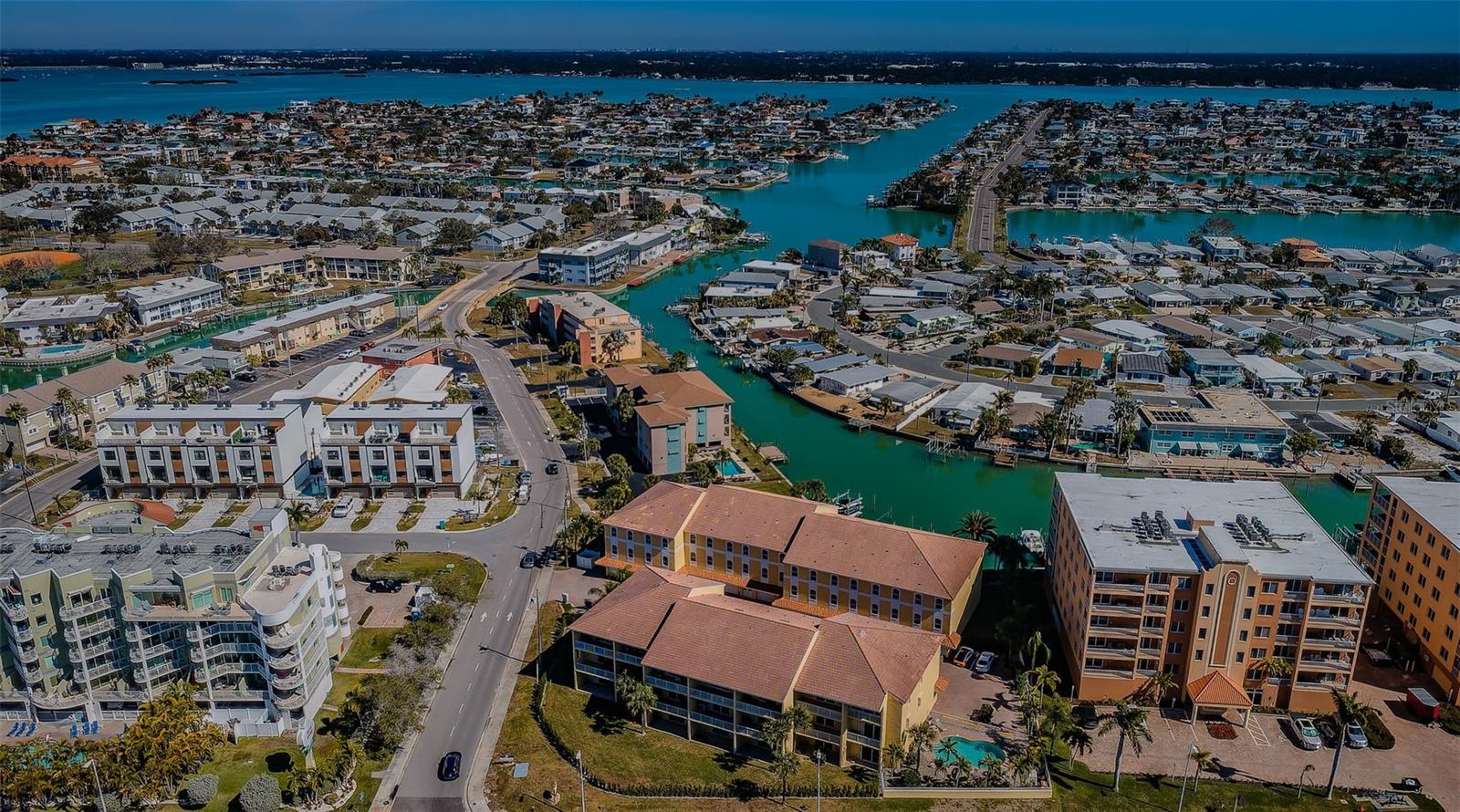 Image 63 of 73 For 11595 Gulf Boulevard 108