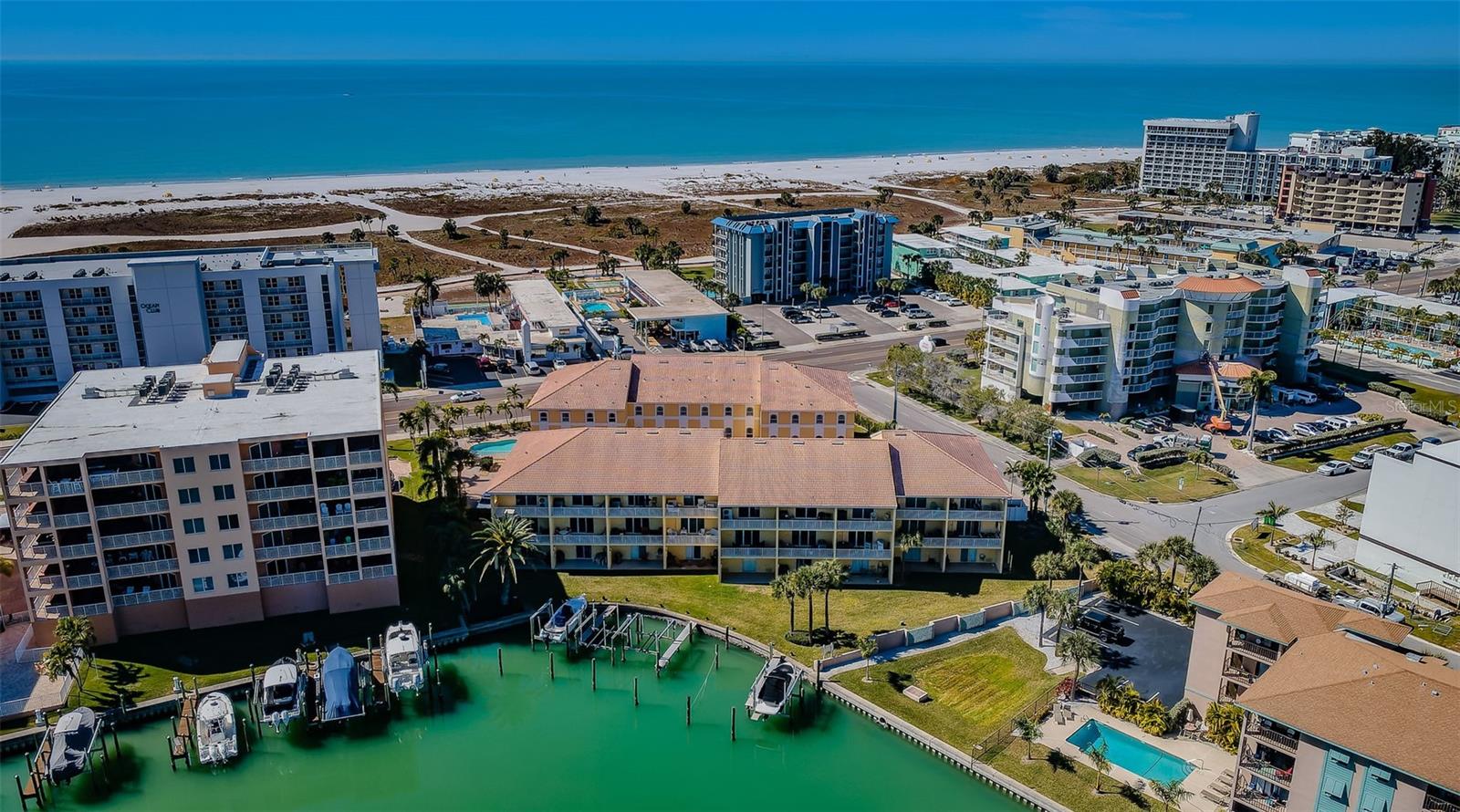 Image 68 of 73 For 11595 Gulf Boulevard 108