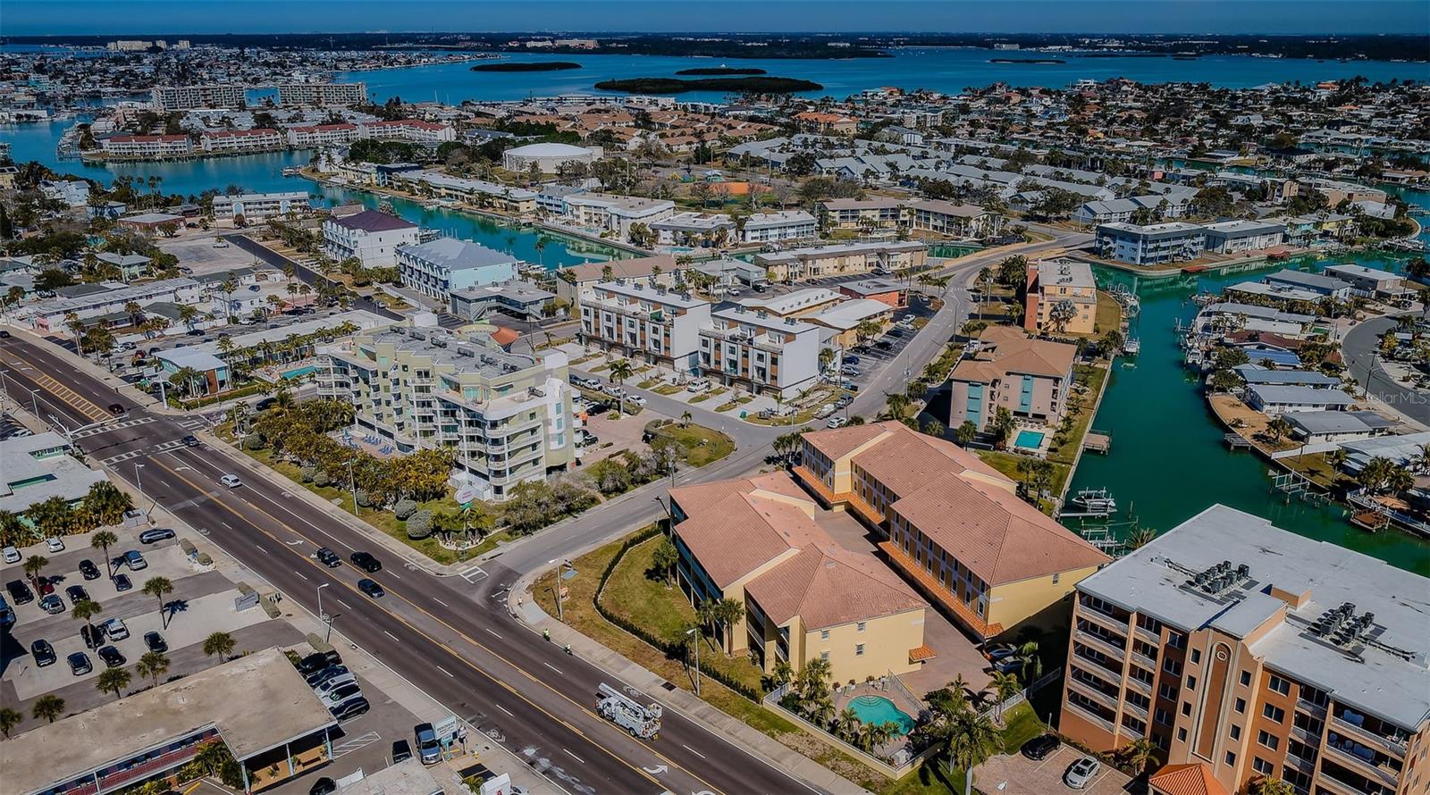 Image 69 of 73 For 11595 Gulf Boulevard 108