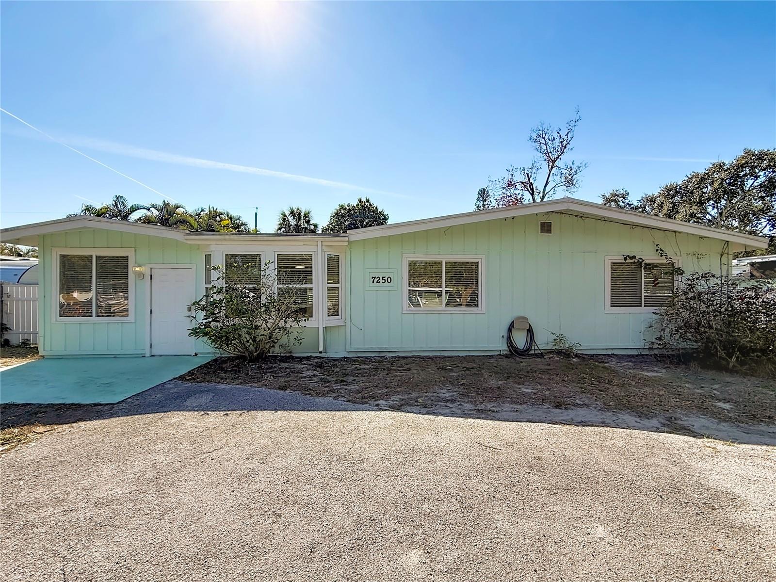 Details for 7250 12th Avenue N, ST PETERSBURG, FL 33710