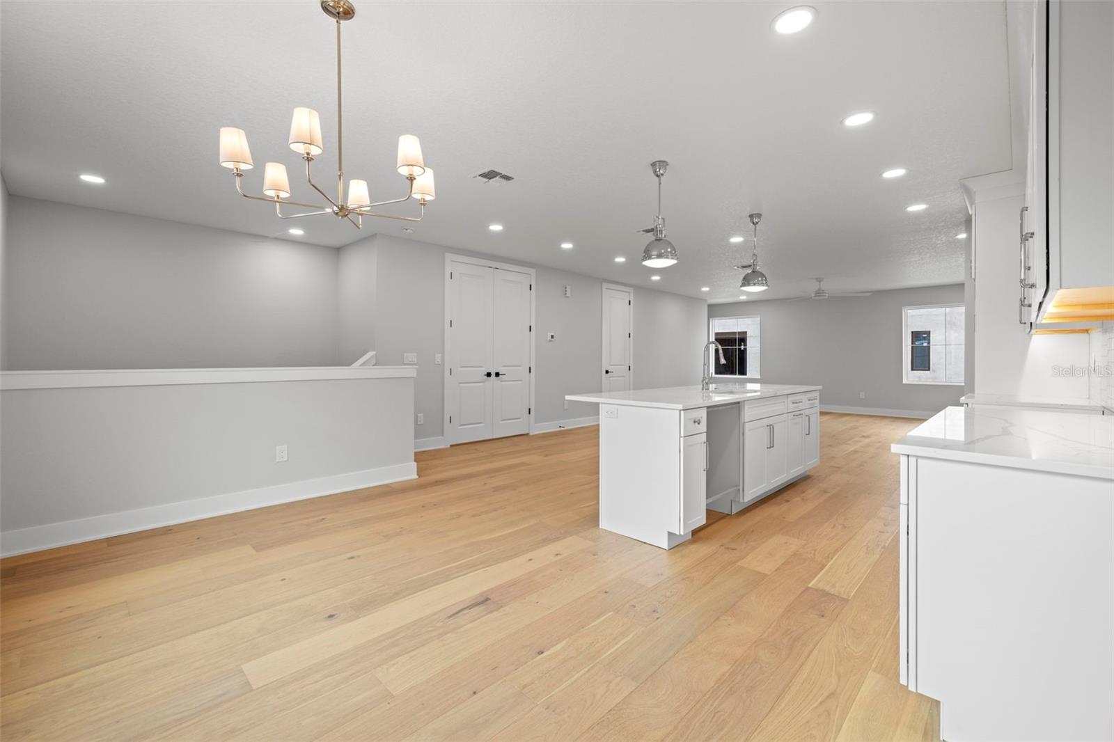 Image 10 of 33 For 4208 Carmen Street B