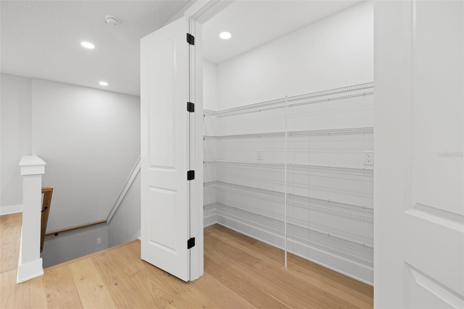 Image 20 of 33 For 4208 Carmen Street B