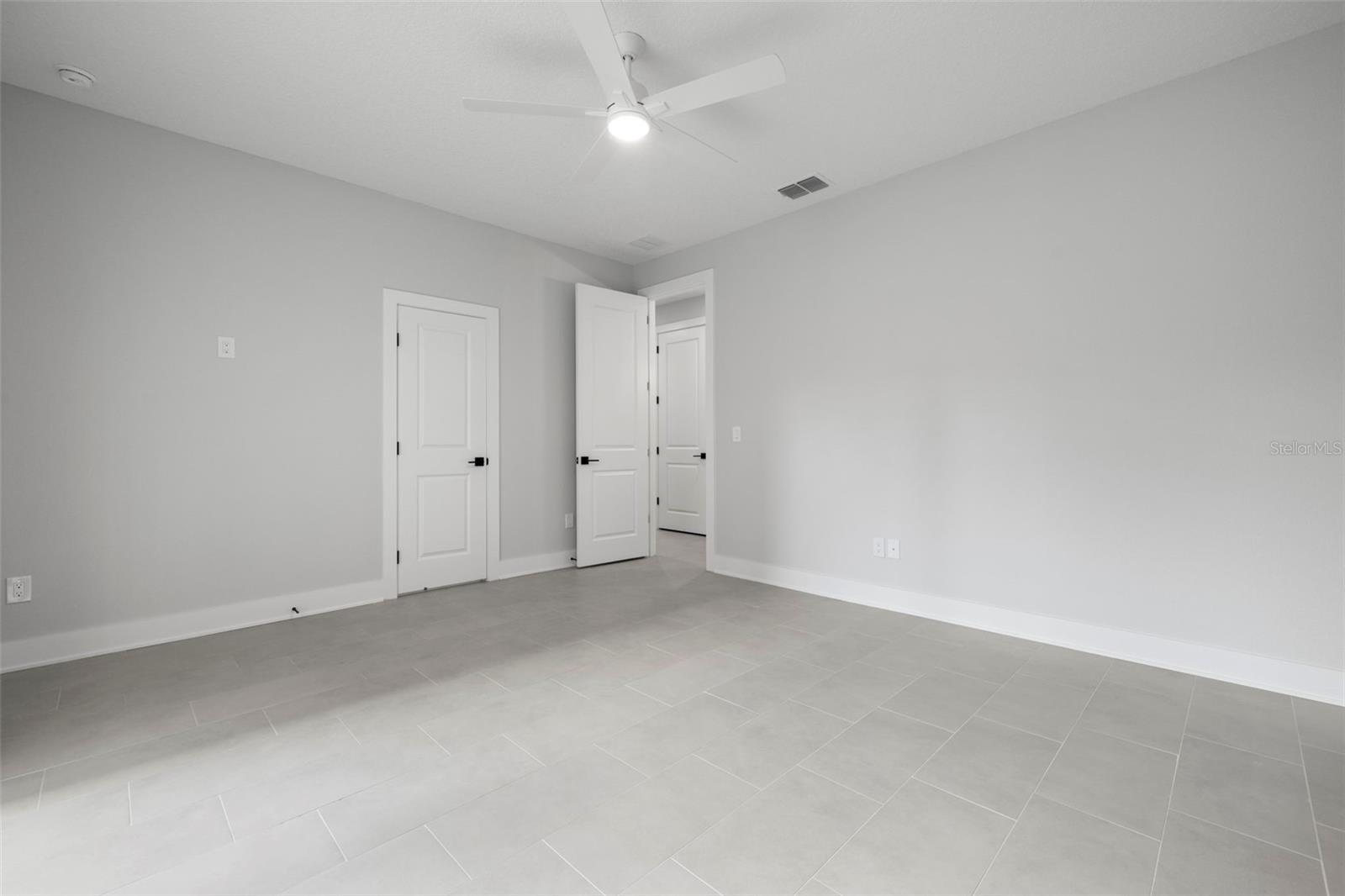 Image 5 of 33 For 4208 Carmen Street B