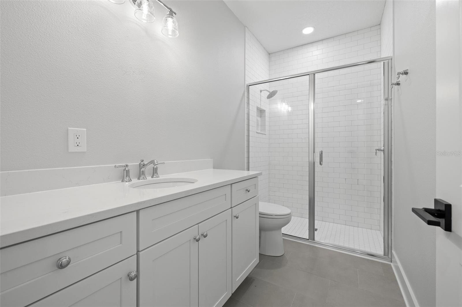 Image 6 of 33 For 4208 Carmen Street B