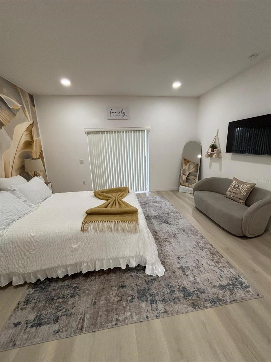 Image 10 of 23 For 3162 Sun Lake Court B