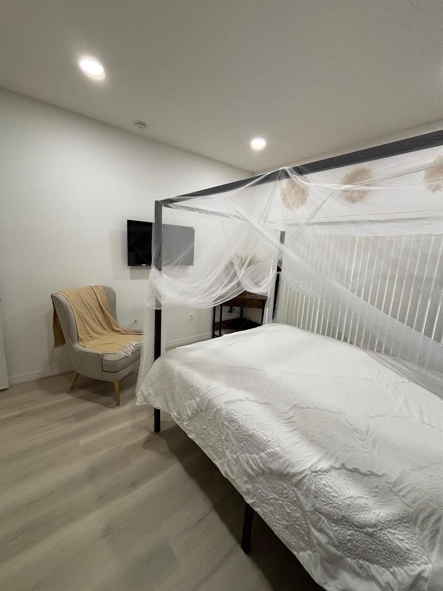 Image 17 of 23 For 3162 Sun Lake Court B