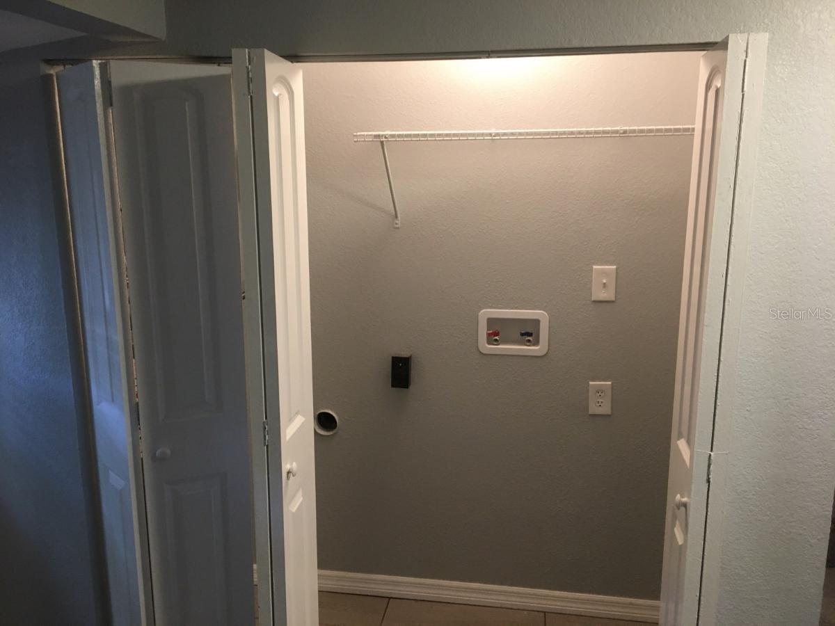 Image 6 of 14 For 3450 17th Avenue S