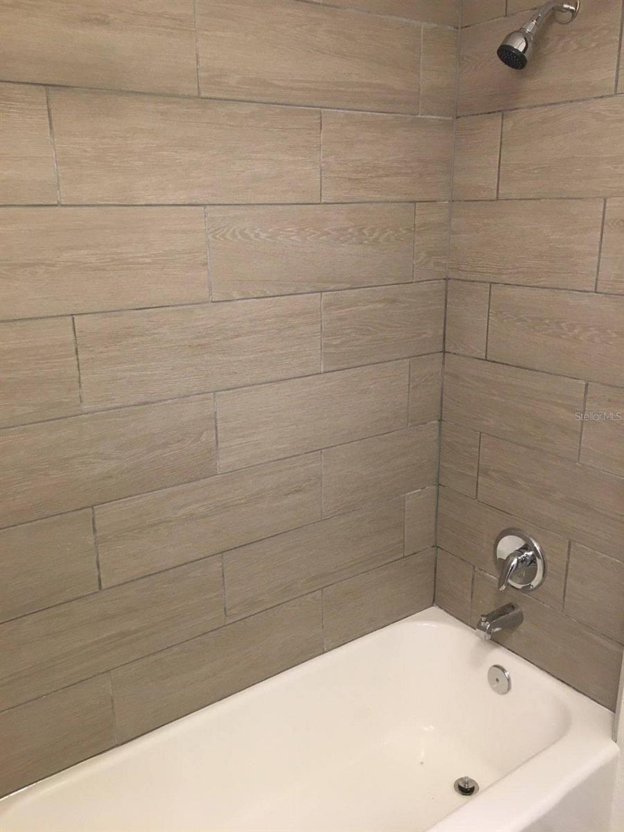 Image 8 of 14 For 3450 17th Avenue S