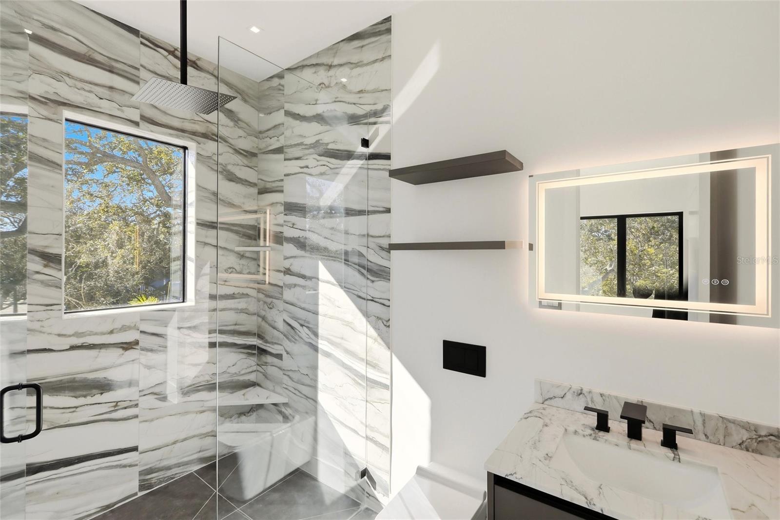 Image 23 of 43 For 2089 Arlington Street