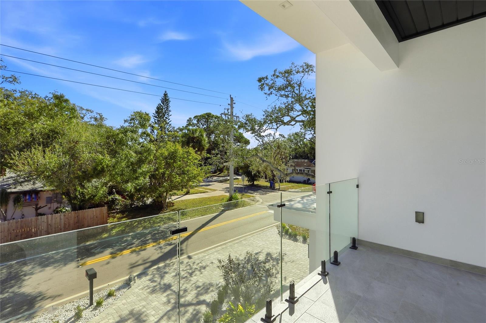 Image 25 of 43 For 2089 Arlington Street