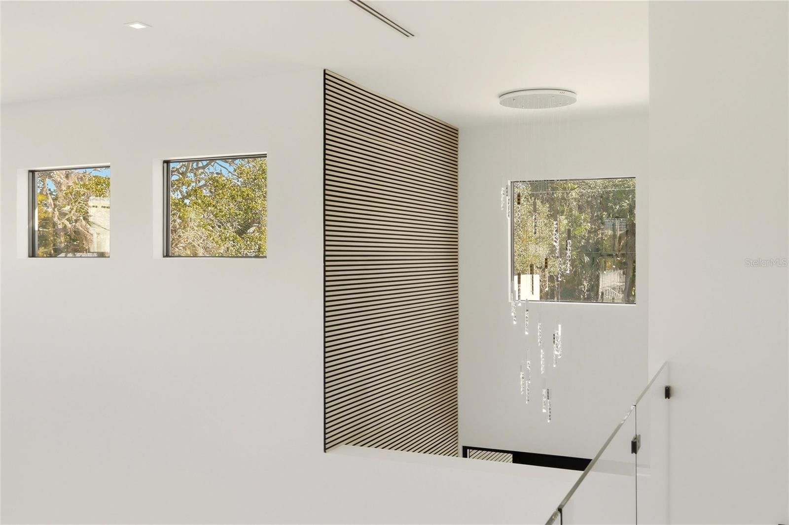 Image 29 of 43 For 2089 Arlington Street