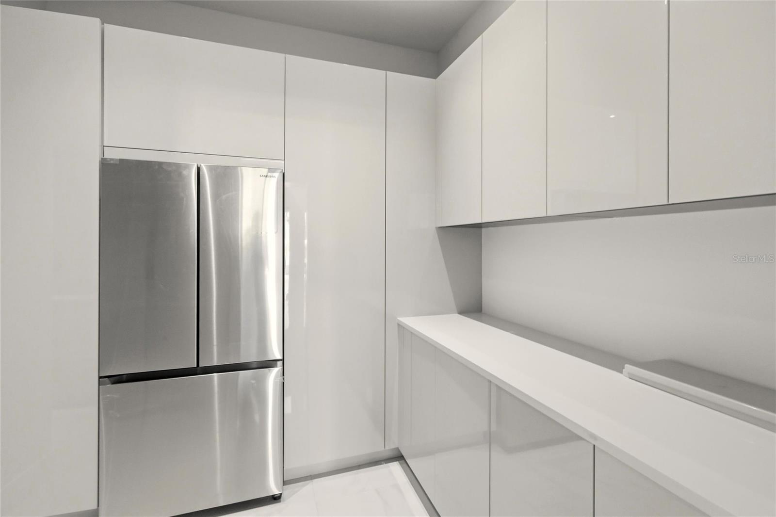 Image 35 of 43 For 2089 Arlington Street