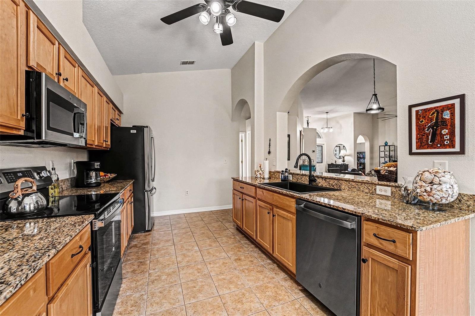 Image 13 of 38 For 10118 Cleghorn Drive
