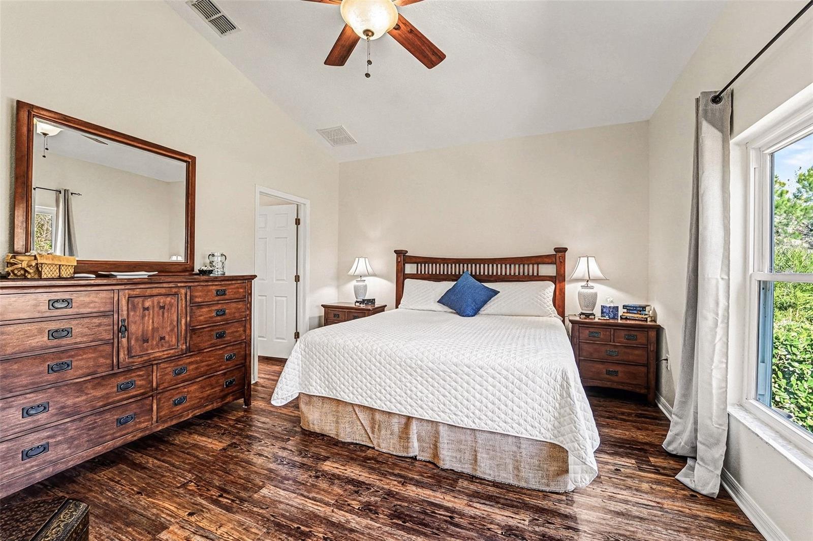 Image 20 of 38 For 10118 Cleghorn Drive