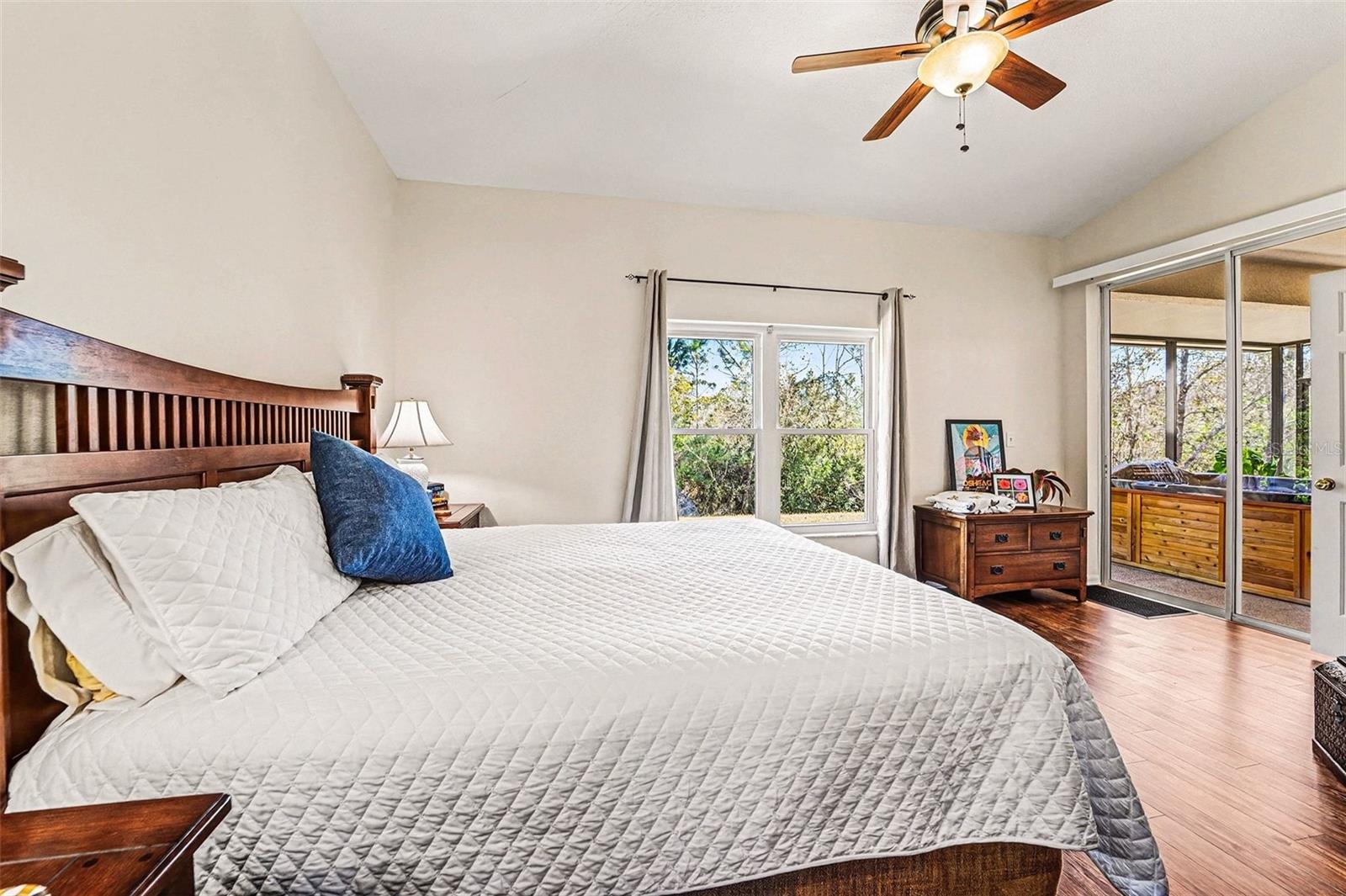 Image 21 of 38 For 10118 Cleghorn Drive
