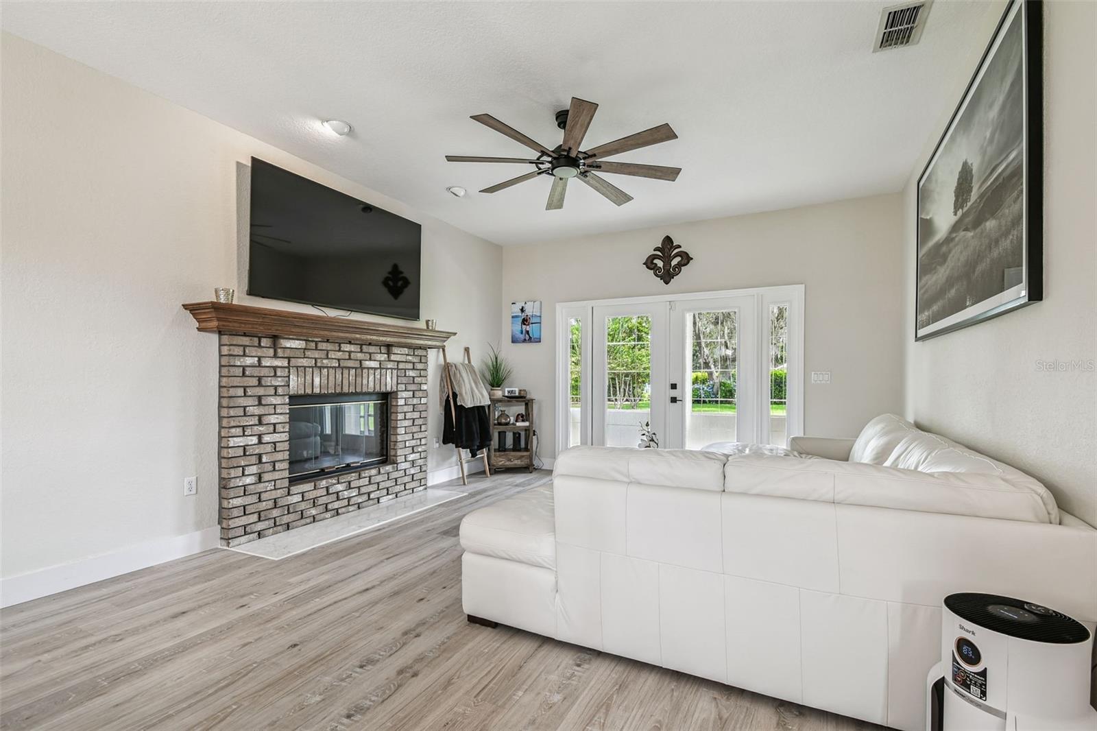 Image 11 of 47 For 2810 Forest Club Drive