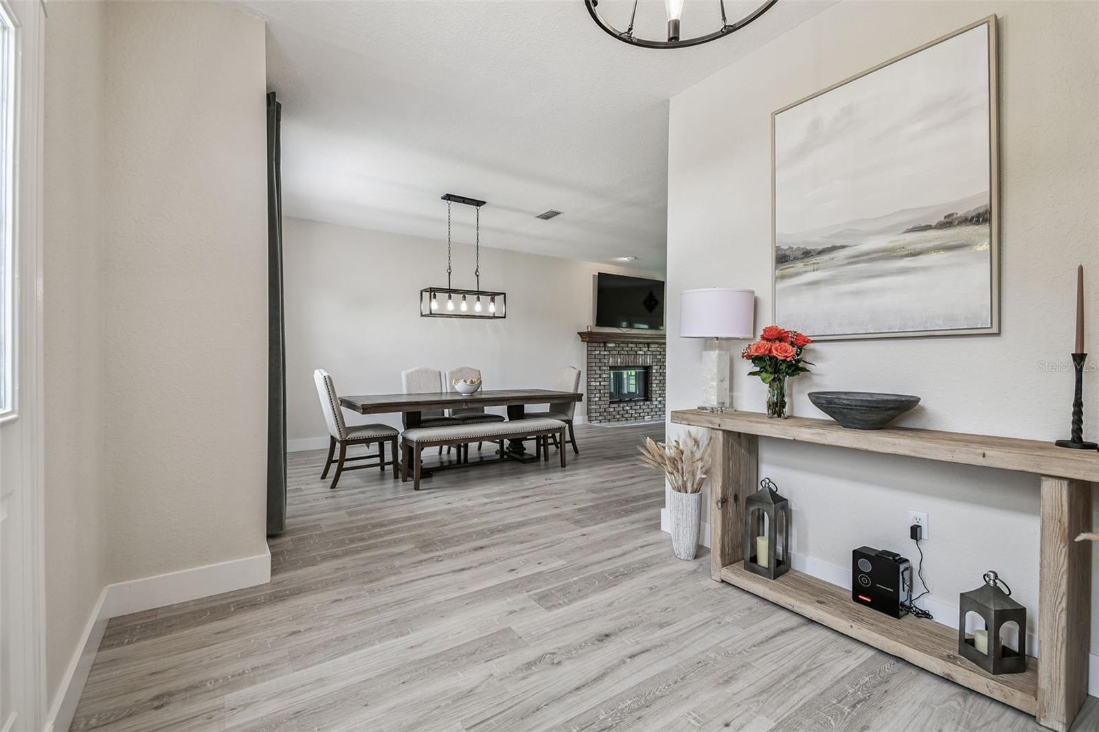 Image 6 of 47 For 2810 Forest Club Drive