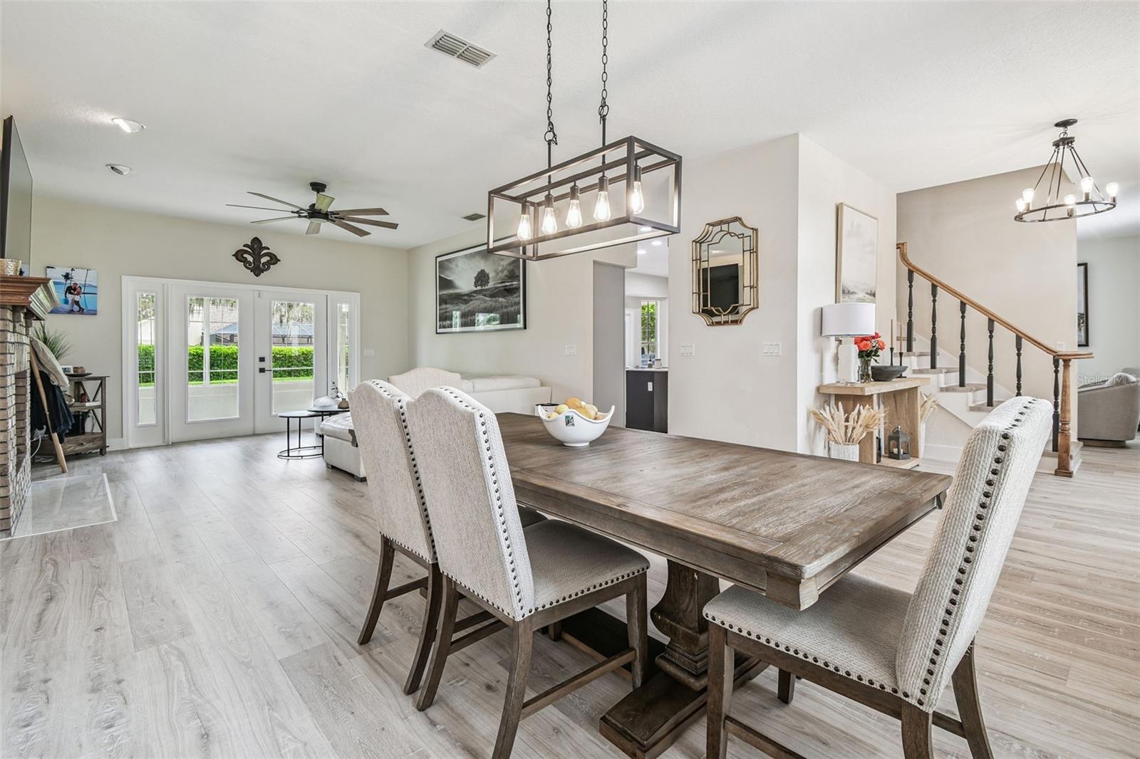 Image 9 of 47 For 2810 Forest Club Drive