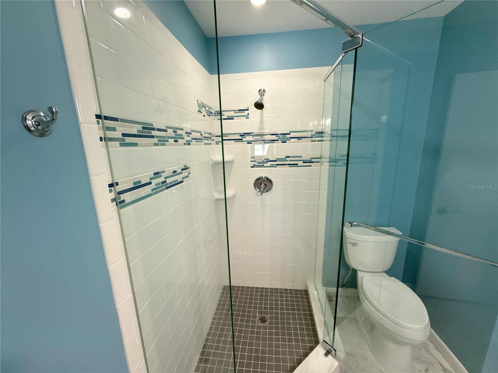 Image 25 of 43 For 13516 Palmwood Lane