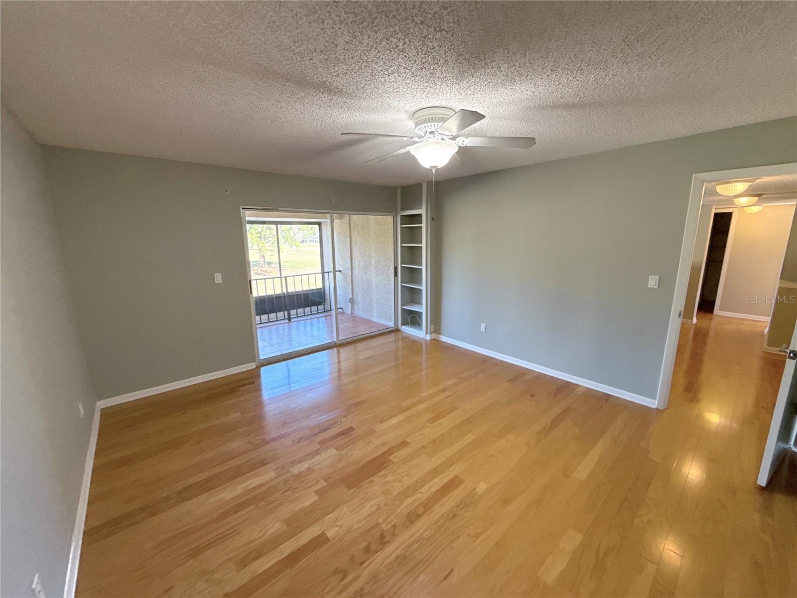 Image 27 of 43 For 13516 Palmwood Lane