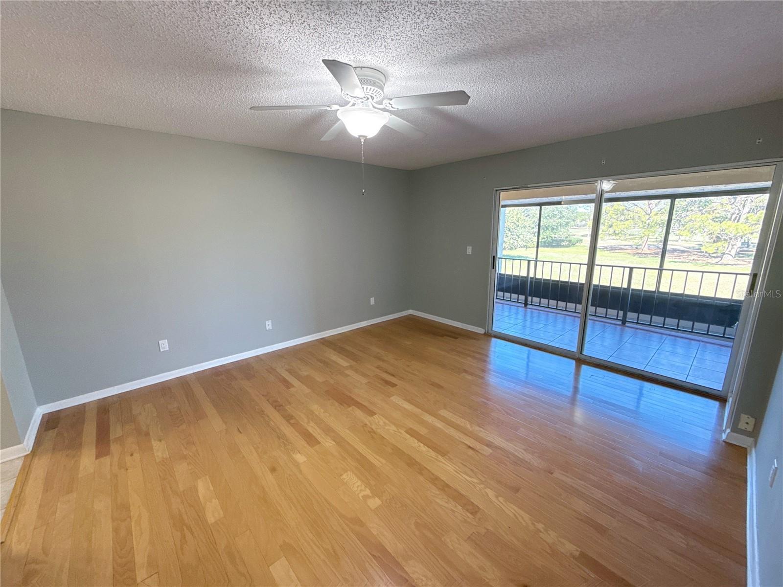 Image 28 of 43 For 13516 Palmwood Lane