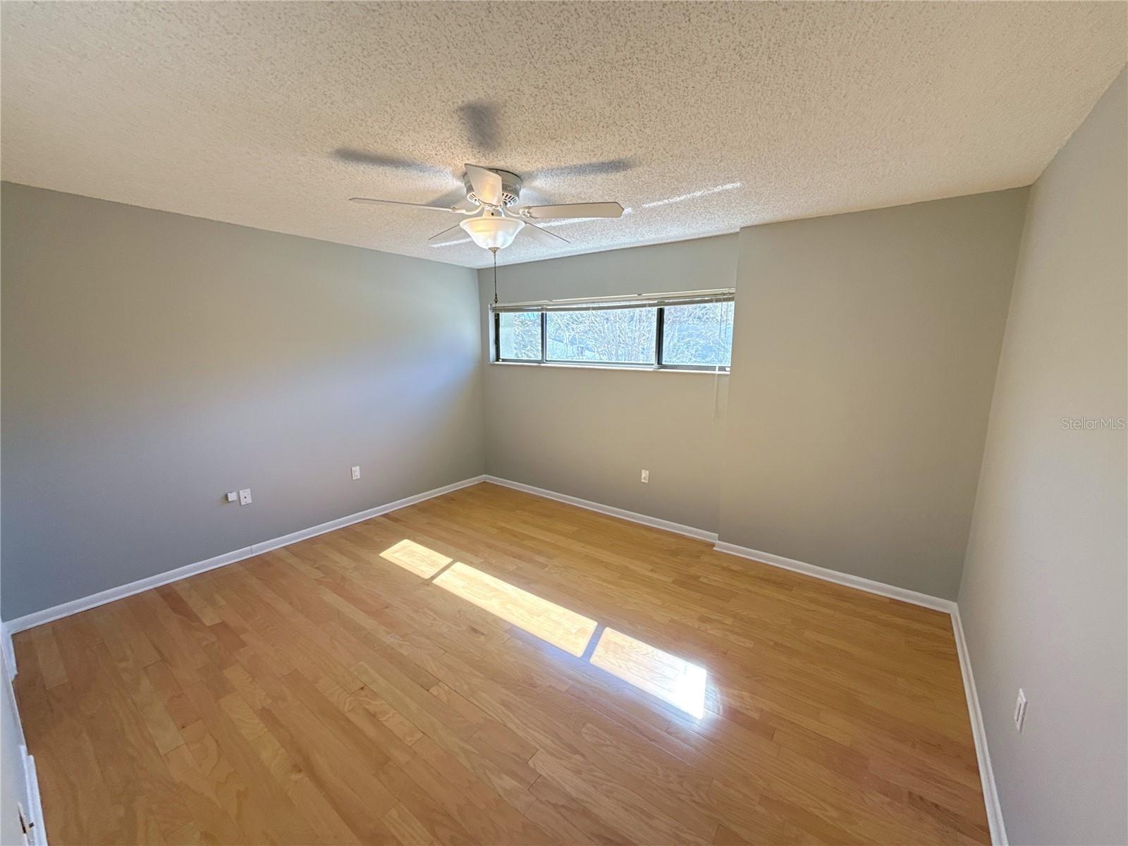 Image 34 of 43 For 13516 Palmwood Lane