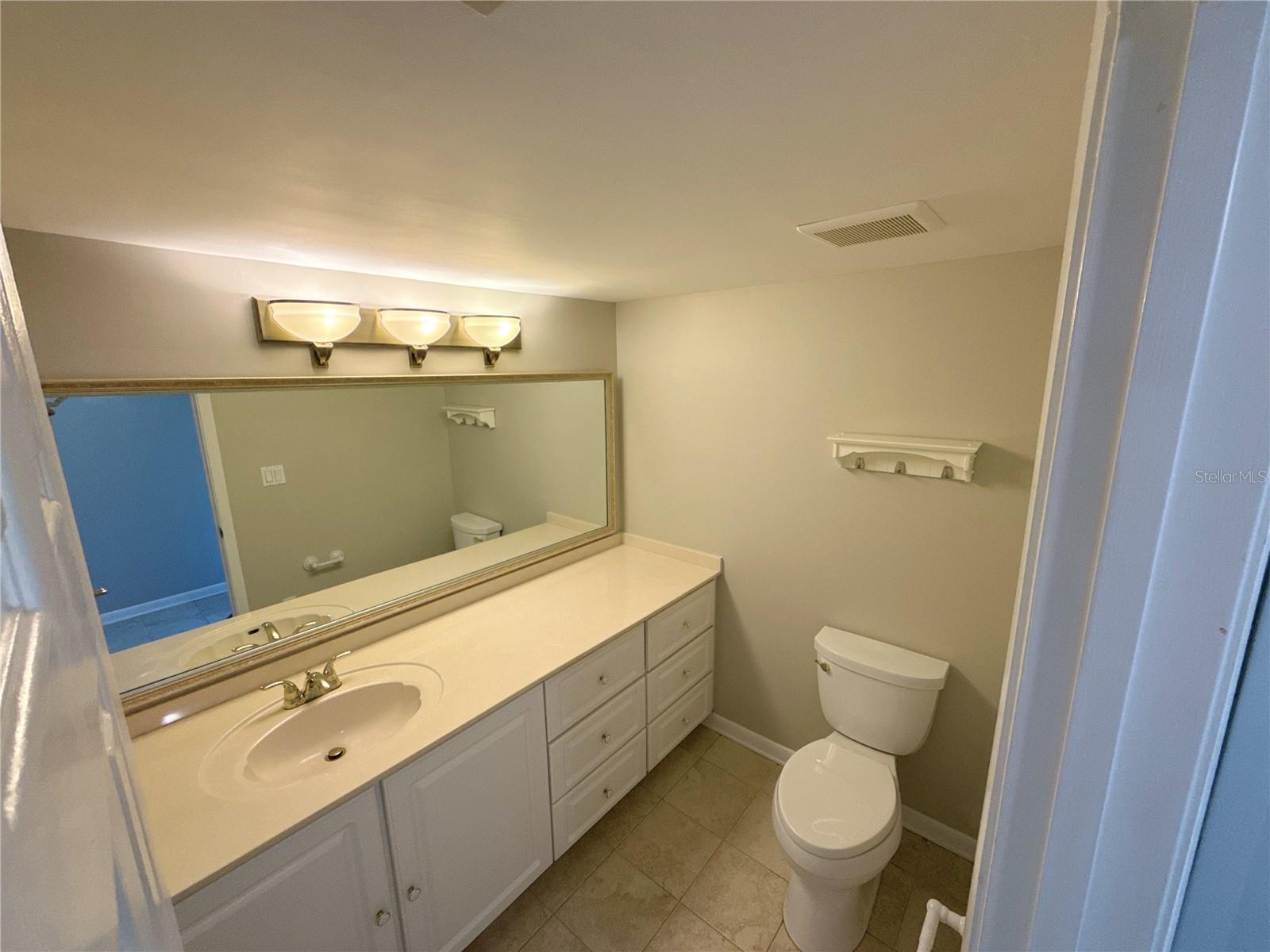 Image 9 of 43 For 13516 Palmwood Lane