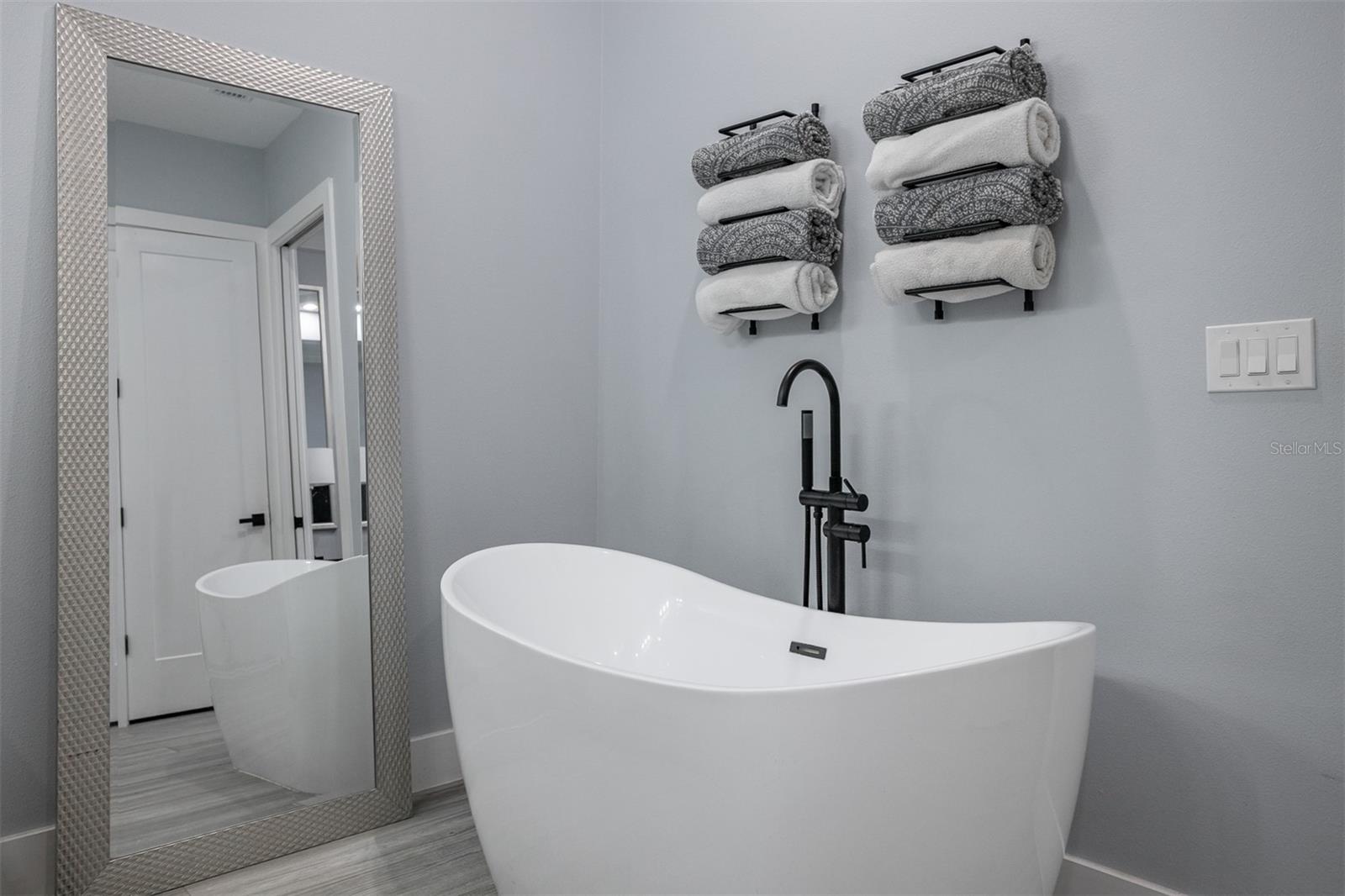 Image 13 of 35 For 3301 Dewey Street