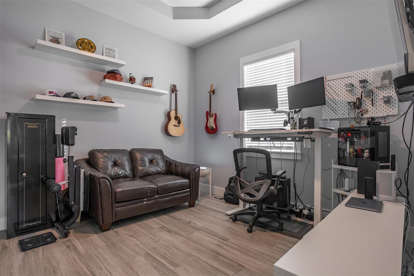 Image 20 of 35 For 3301 Dewey Street