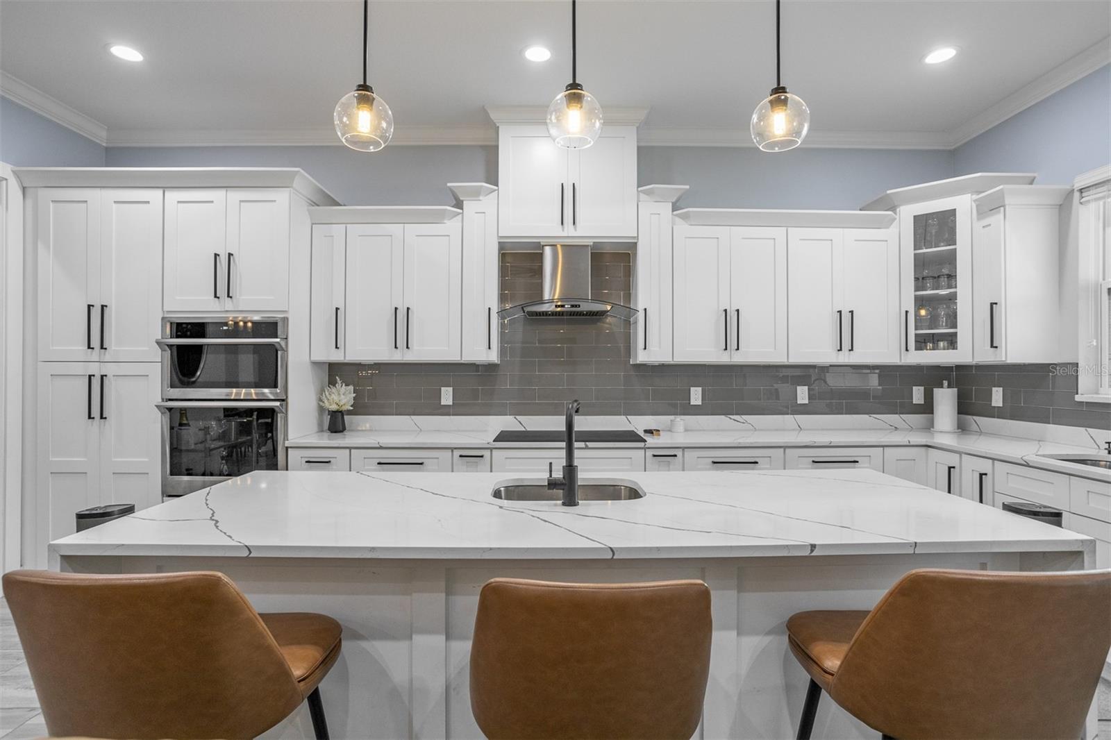 Image 3 of 35 For 3301 Dewey Street