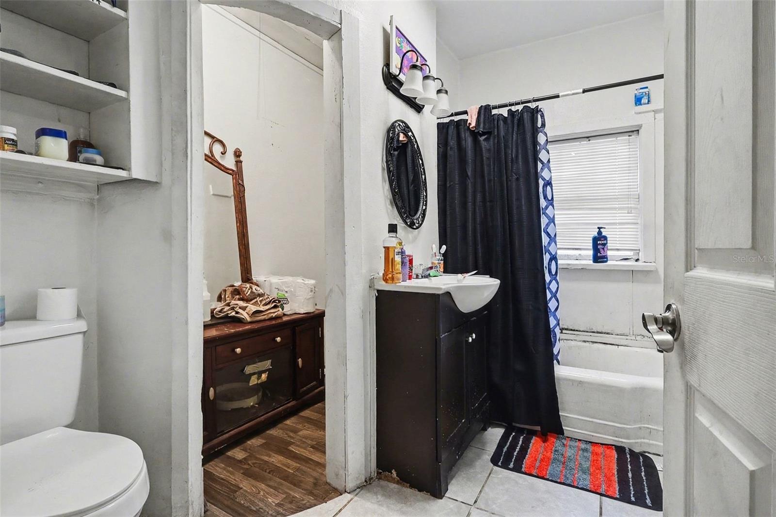 Image 10 of 19 For 1054 State Road 60 E