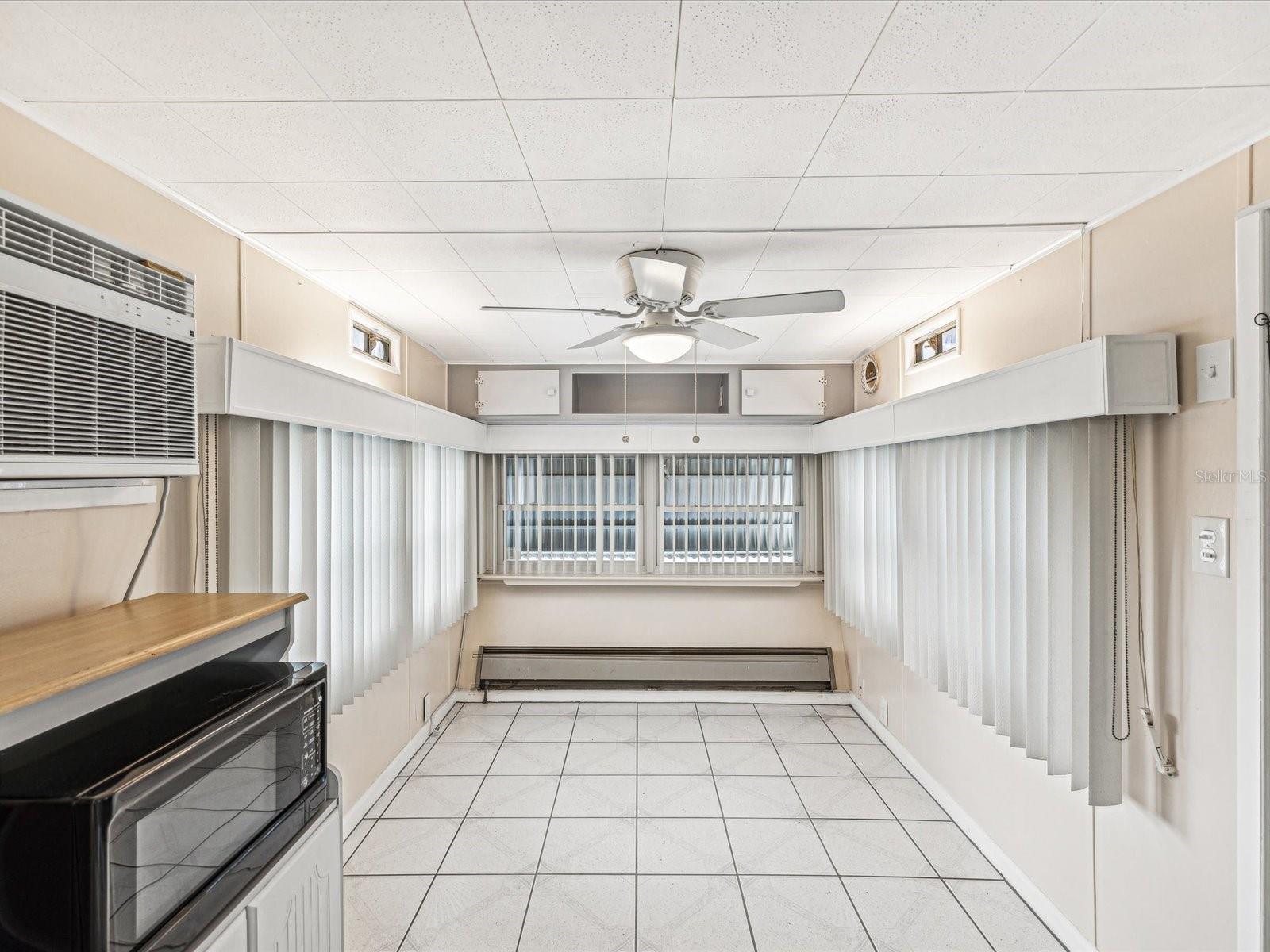 Image 14 of 27 For 1940 Shady Cove Drive